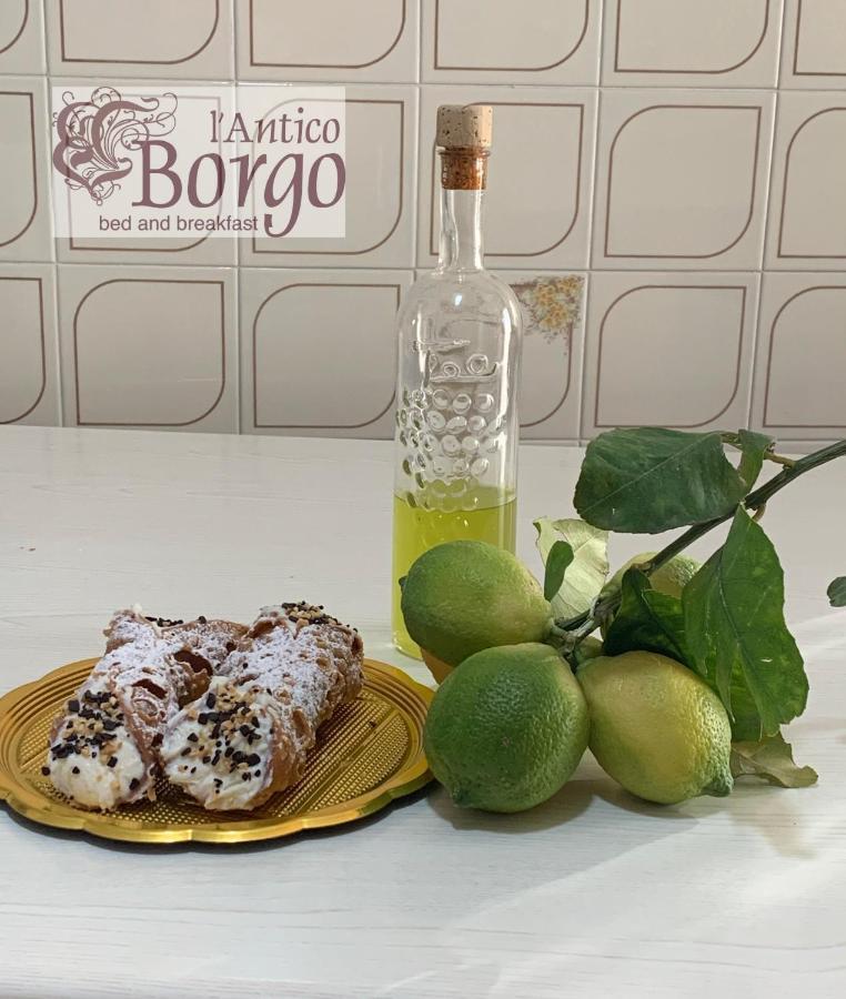 L'Antico Borgo Bed & Breakfast Милацо Екстериор снимка