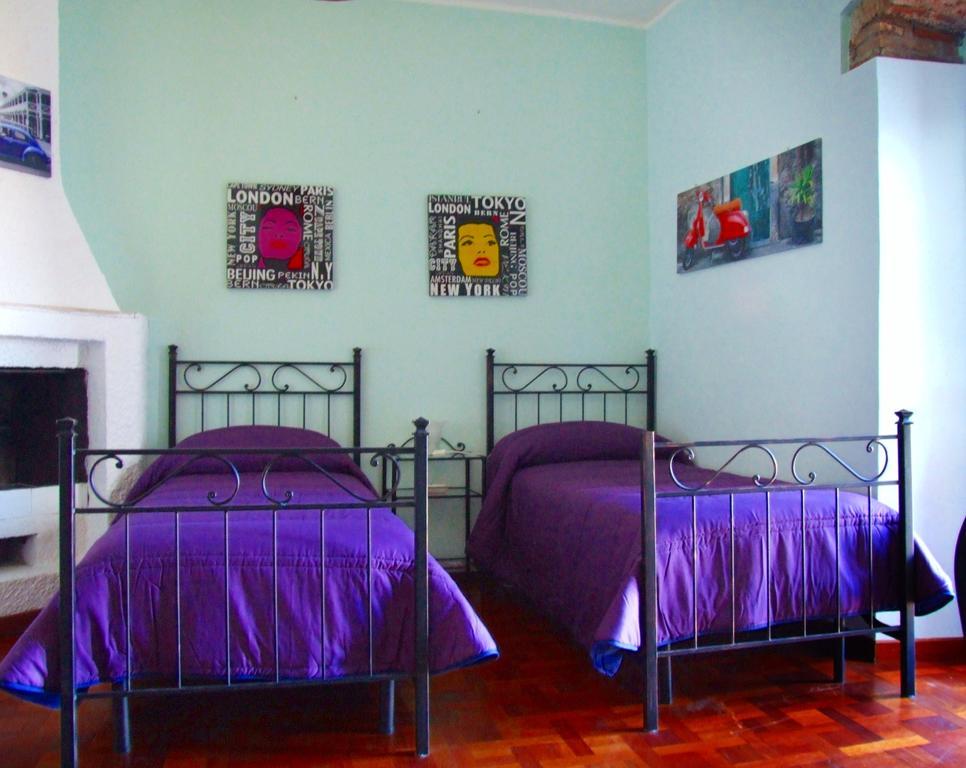 L'Antico Borgo Bed & Breakfast Милацо Стая снимка